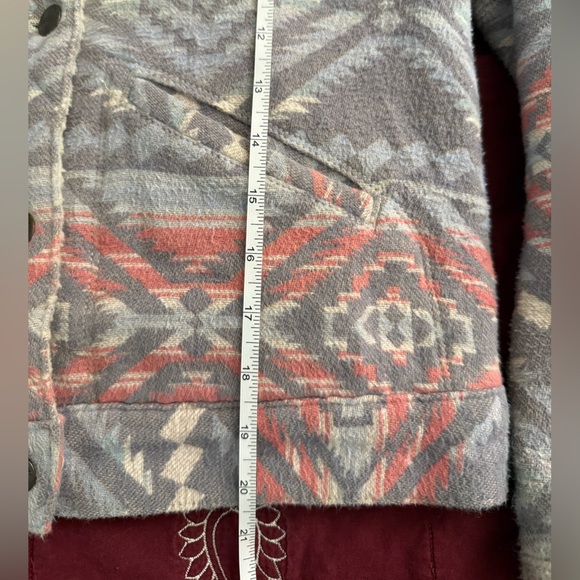 Aztec print, Sherpa lined jacket by Wrangler - Picture 5 of 6